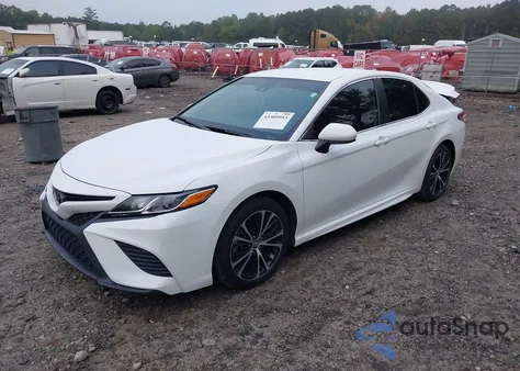 2020 Toyota Camry Se z USA, uszkodzony, nr VIN 4T1G11AK5LU935900